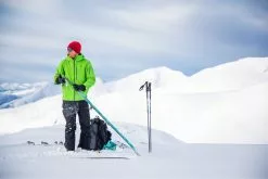 Norrøna Lofoten Gore-Tex Jacket M's Olive Night -Vinterklær Salg 2023 1 EXPERIENCE FW2021 LOFOTENTERJEAAMOT 20200320 SKI SNOTIND ASBJORN 0069 8a913b169d