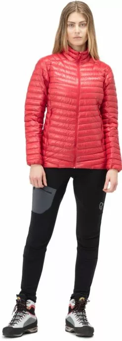 Norrøna Trollveggen Superlight Down850 Jacket W's True Red -Vinterklær Salg 2023 1607 21 1105 MODEL F f470740155