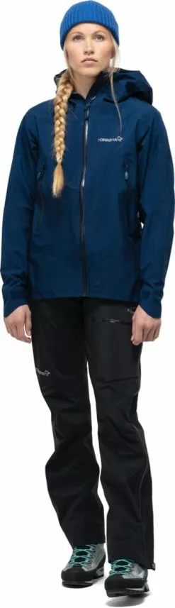 Norrøna Falketind Gore-Tex Jacket W's Indigo Night -Vinterklær Salg 2023 1804212295 MODEL 2a99db42e7