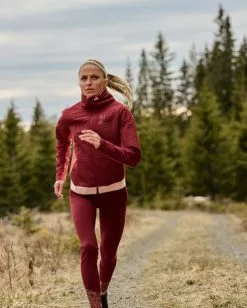 Johaug Avail Jacket Caber -Vinterklær Salg 2023 220577 caber therese 6 07138fbf04