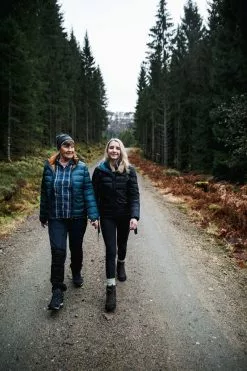 Urberg Viklandet Down Jacket Wmn Black Beauty -Vinterklær Salg 2023 Urberg Viklandet Down Jacket Women Black Beauty 7 Fjellsport 1200 Pixler 800x1200 edfa02b4a3